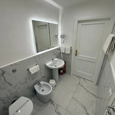 Al Podesta Apartment